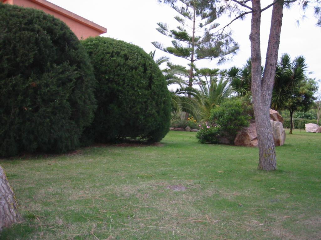 Hotel Su Giudeu Chia Esterno foto